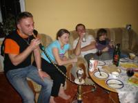 w tle Dominik i kochanki ;)