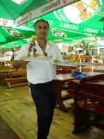 fot.Artek - szaszłyk dla Danusi