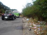 fot.Artek - przystanek na siusiu...a na poboczu LEKKI syf...