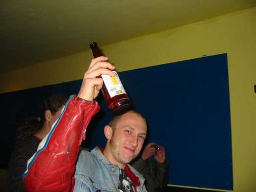 198_9833.jpg