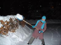 odgarniamy śnieg, a tak dl azabawy